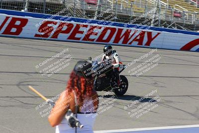media/Aug-27-2022-Fastrack Riders (Sat) [[c588535105]]/Level 1/Session 1 Start Finish/